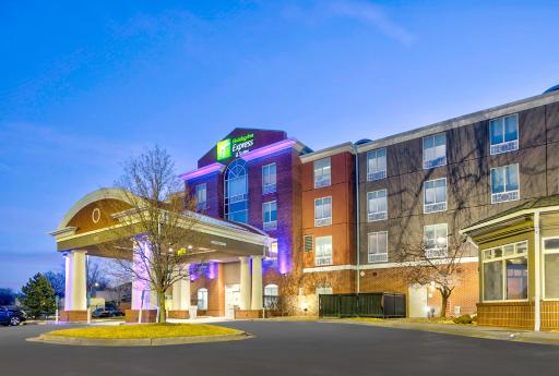 Holiday Inn Express Hotel & Suites Kansas City - Grandview by IHG - Housity
