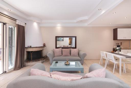 chora house - Housity