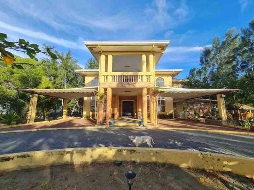 LAOAG PRIVATE BEACH HOUSE - Housity