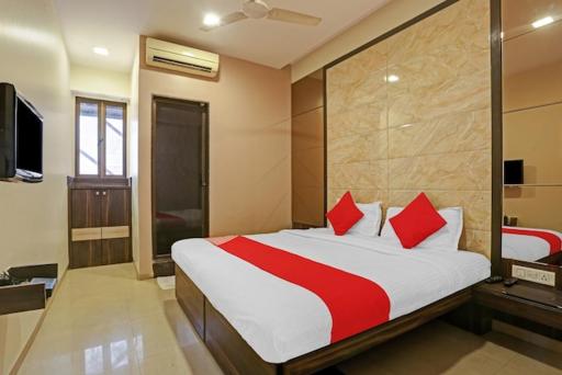 Hotel Amfahh - Andheri West Railway Station - Housity