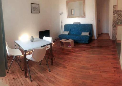 Appartement de charme avec parking et terrasse - Housity