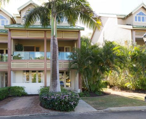 Luxury 3-Bed Villa St James near Beach & Gym - Housity