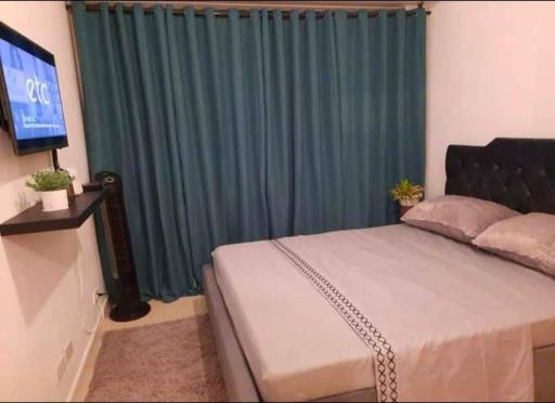 Elegant Condo with Balcony at Commonwealth Avenue, Quezon City - Housity