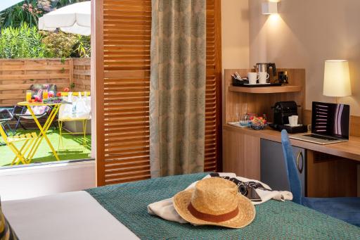 Hotel Beau Rivage - Housity
