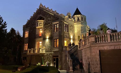 X Hotel - Housity