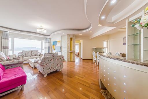 Locals Apartment House 01 - Housity