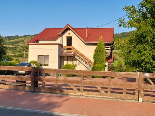 Casa cu flori - Housity