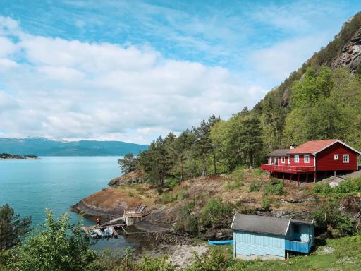 Beachfront Holiday Home Rød Hytte by Interhome - Housity