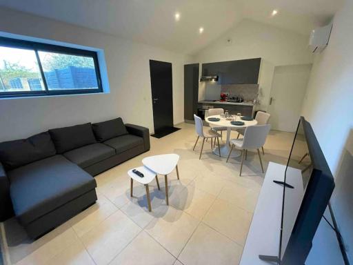 Maison de ville au calme - Housity