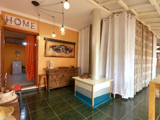 Kikiki House - Housity