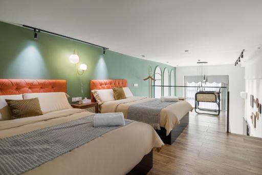 Locals Apartment Place 00 - Housity