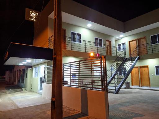 REAL HOTEL CACERES - Housity