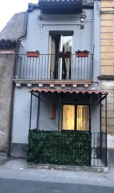 Via Idria 14 - Housity