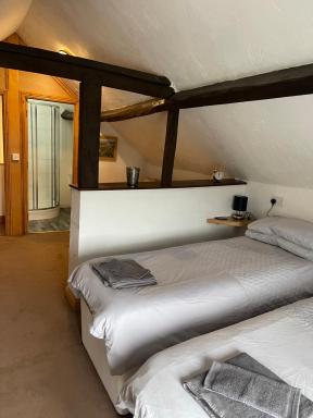 The Defford Arms - Housity