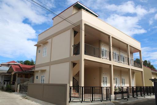 HOME STAY FADHILLA - Housity