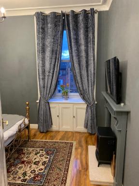 Glamours stylish Victorian apartment near city centre - Housity