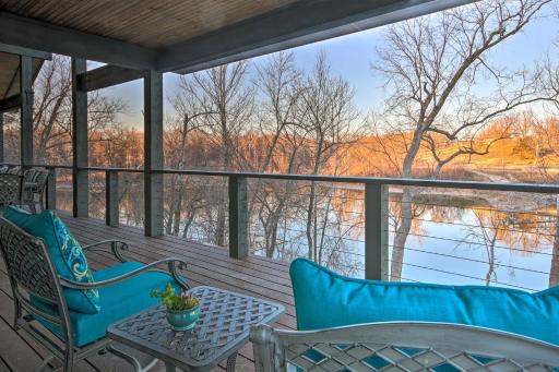 Waterfront Grand Lake Family House with Game Room! - Housity