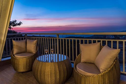 SaffronStays Harrier Crest, Lonavala - A Frame villa with bathtub serving delicious veg food - Housity