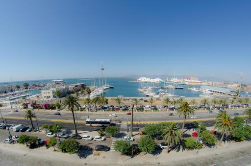 Right House Splendid Harbour View - Housity
