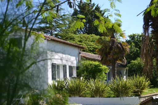 Simply Canvas Farm - Cottages - Housity