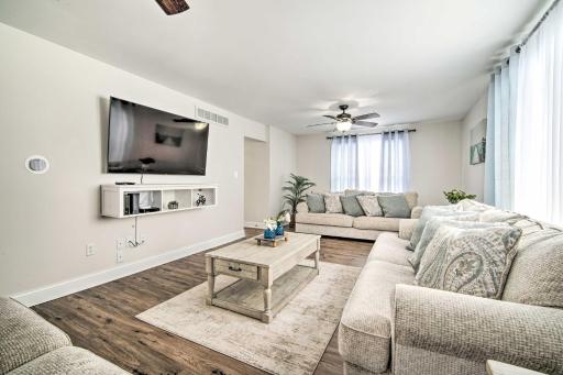 Lake Geneva Home with Grill Less Than 2 Miles to Beach! - Housity