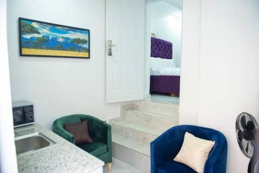 Charming 1-Bed Apartment in Abuja - Housity