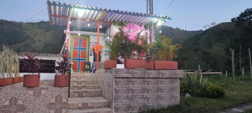 El Amanecer Glamping vereda quiebra de Vélez Finca El Truco única experiencia - Housity