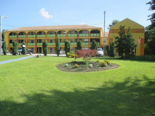 Plum Tree Inn - Housity