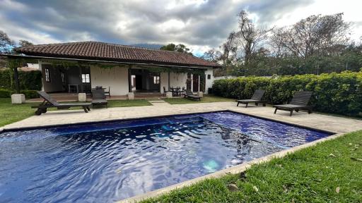CASA ENTRE VIAJES - Housity