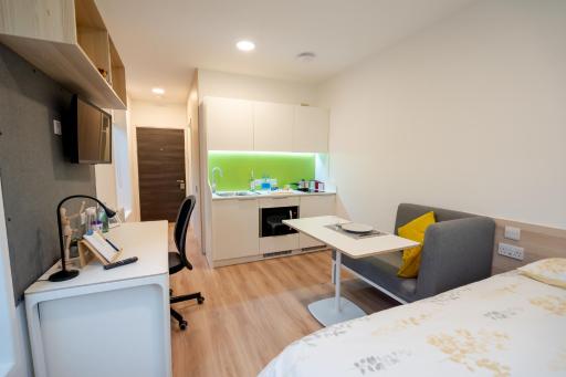 Premium Studio - Sparkford House - Housity