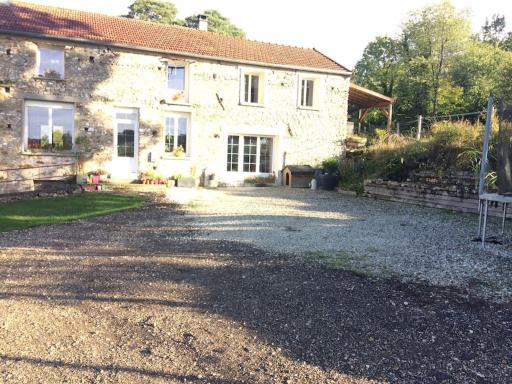 Moulin de la Ville Chamblon en Pleine nature parmi les chevaux proche château thierry - Housity