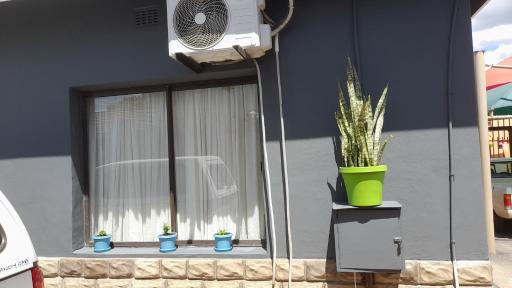 Paul & Mollie's Guest House - Housity