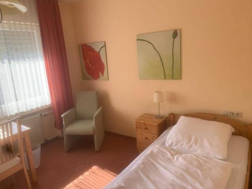 1 Bett Zimmer in ehemaligem Hotel für kurz oder lang - Housity