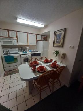 1BR Condo 15Mins To Disney, Universal, Old Town & Parks - Housity