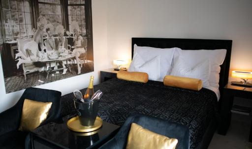 Room For 2 - Housity