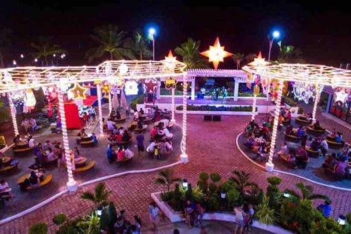 Camille's Cheapstay near Hundred Islands living room TV with Netflix included - Housity