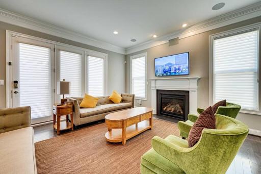 Lux 5BD - Theater, Gym, Game Room, Parking & more! - Housity