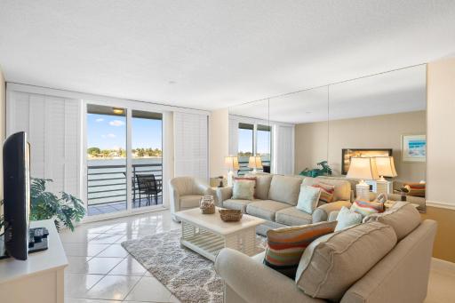 Bahia Vista 14-361, Isla Del Sol, 2 BR, Heated Pool, Spa, Near Beach, WiFi - Housity