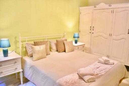 Compact And Cheerful House Close To Valletta - Housity