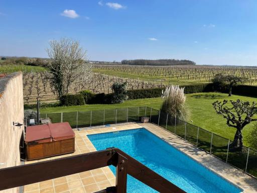 3 Bed Gite with private pool & garden in Nantille - Housity