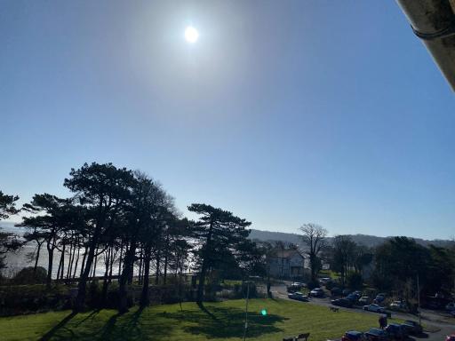 Sea-view flat near Mumbles. - Hizvo