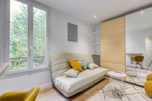 Mignon studio à 150m du RER C et proche Paris - Hizvo