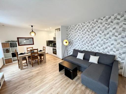 ** DUPLEX ** Hypercentre Proche Gare - Housity