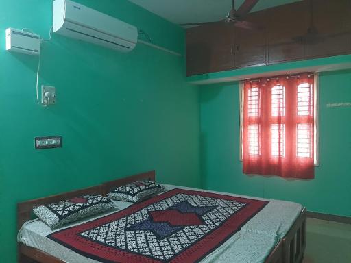 Padmavathi Home Stay - Housity