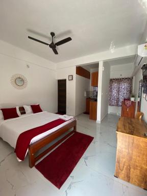 DOLPHIN ENCLAVE SERVICE STUDIO APARTMENTS - Housity