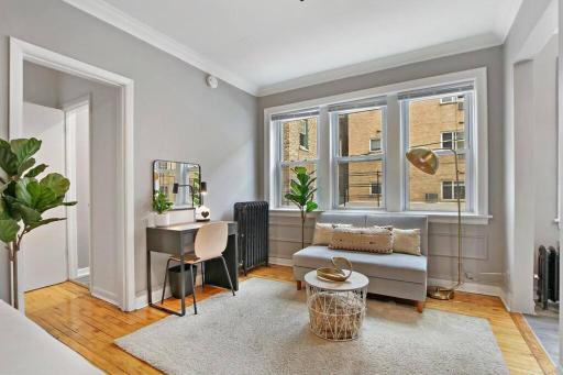 Edgewater Minimalist Studio Apartment - Kenmore 205 - Housity