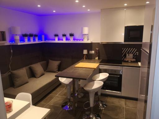 Vive Vitoria en el Parque del Prado! U2 - Housity