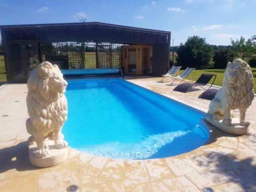 Villa elegante a Saint Clair d'Arcey avec piscine privee - Housity