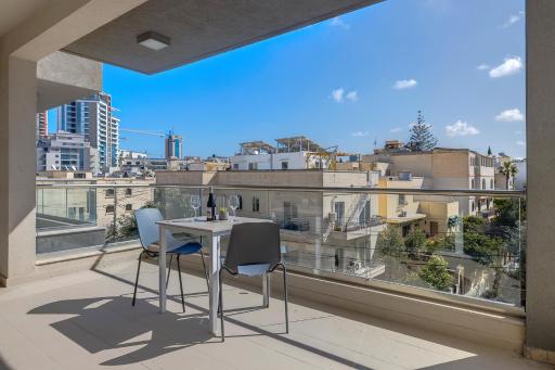 Modern 1BR Apartment in central St Julian's - Housity