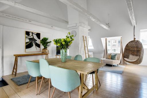 Sanders Main - Endearing Two-Bedroom Duplex Apartment Next to Magical Nyhavn - Housity